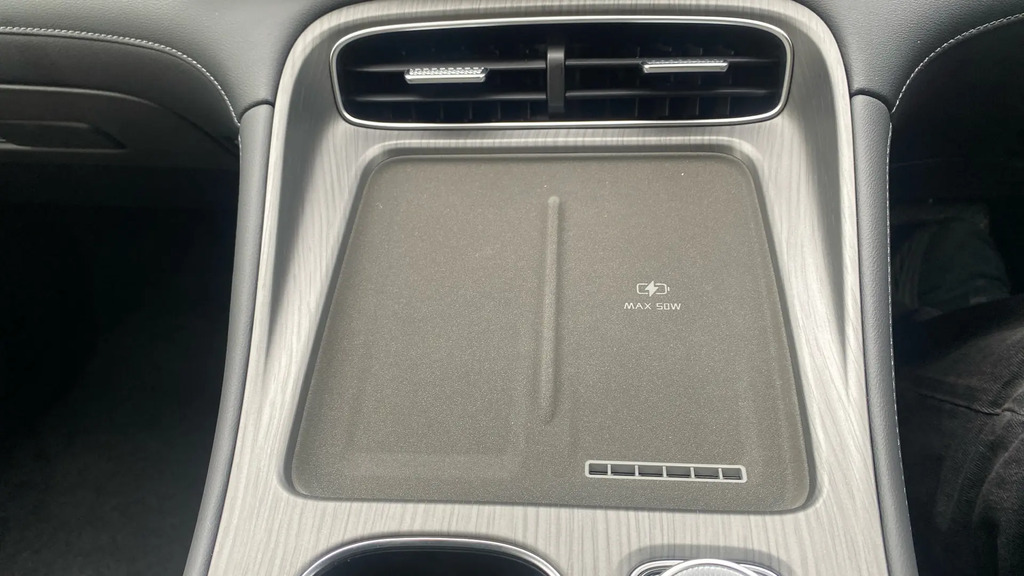 Chery  1.6T Summit Dct White #25