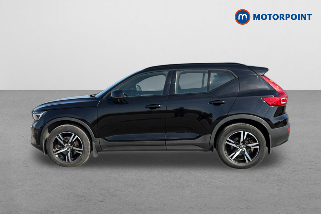 Volvo XC40 2.0 B4p Plus Dark Awd ND72ZZE Black #4