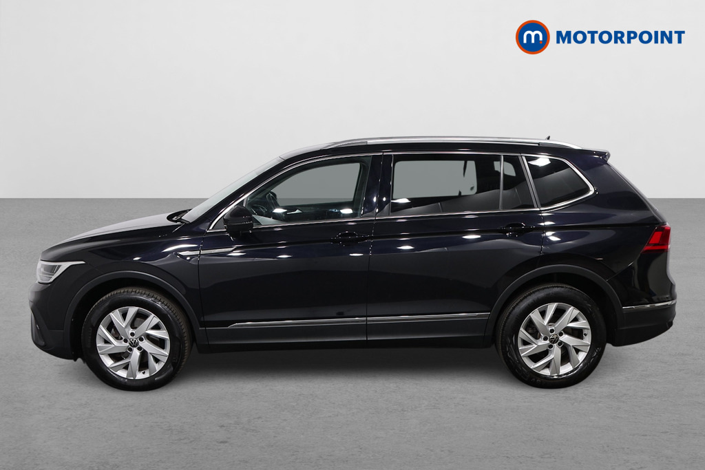 Volkswagen Tiguan Allspace 1.5 Tsi Life FV72VUX Black #4