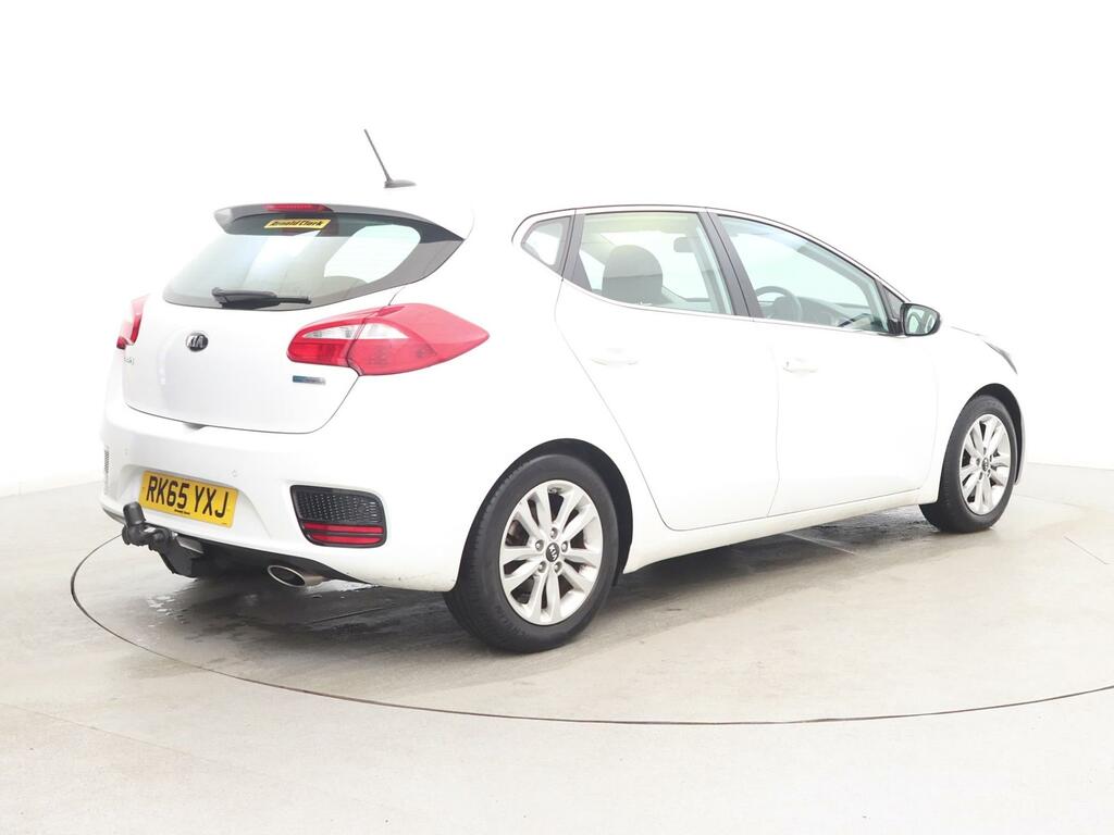 Kia Ceed 1.6 Crdi Isg 2 White #5