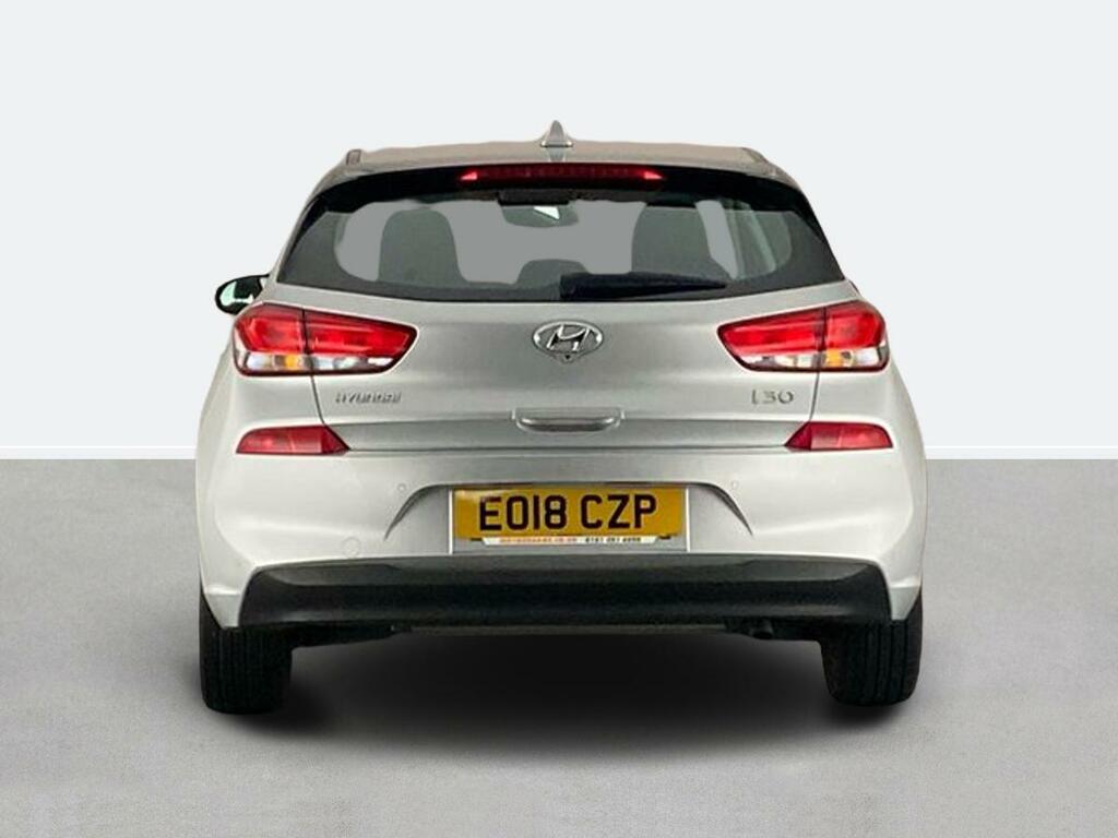 Hyundai I30 1.6 Crdi Se Nav Dct Silver #4