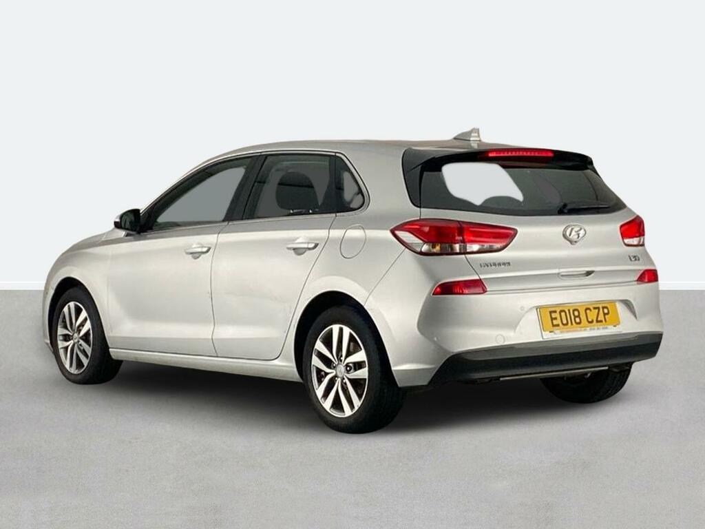 Hyundai I30 1.6 Crdi Se Nav Dct Silver #5