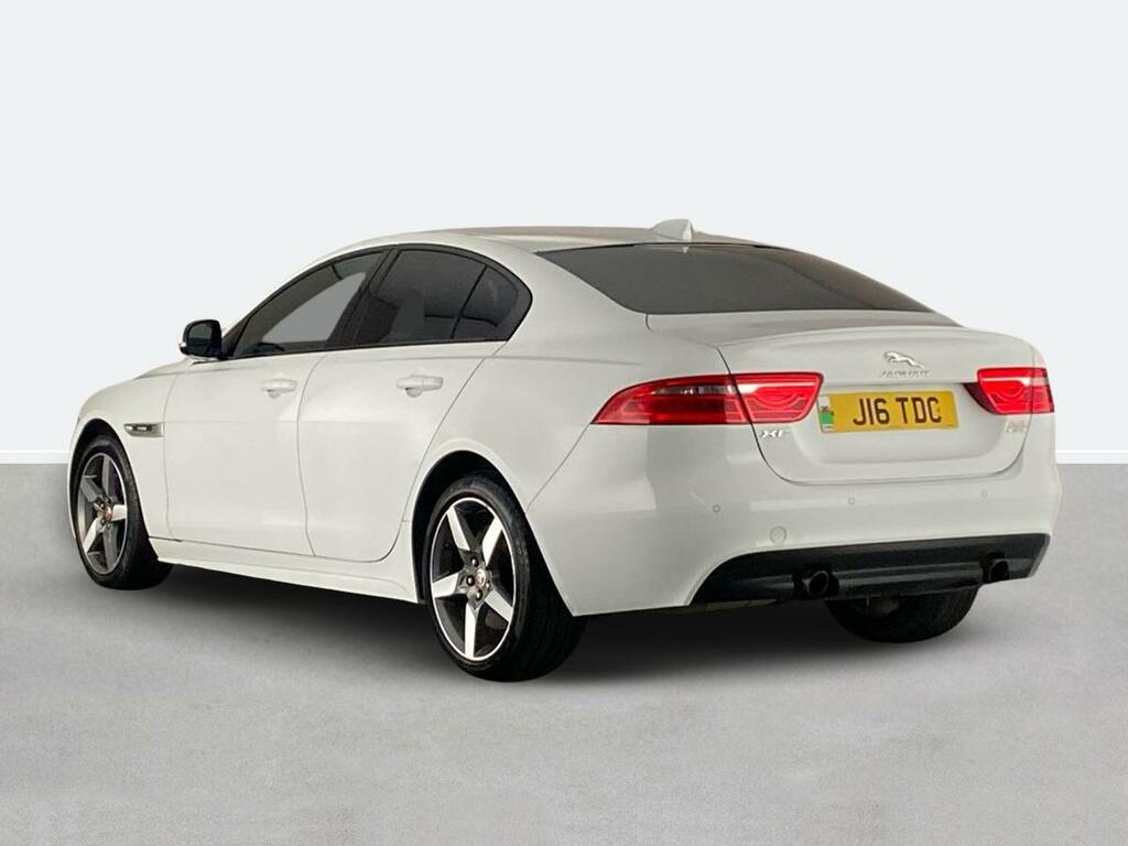 Jaguar XE 2.0 250 R-sport Awd MV67YKS White #5