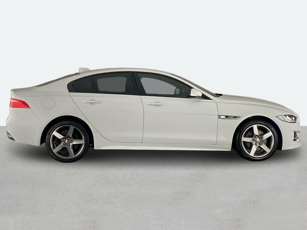 Jaguar XE 2.0 250 R-sport Awd MV67YKS White #2
