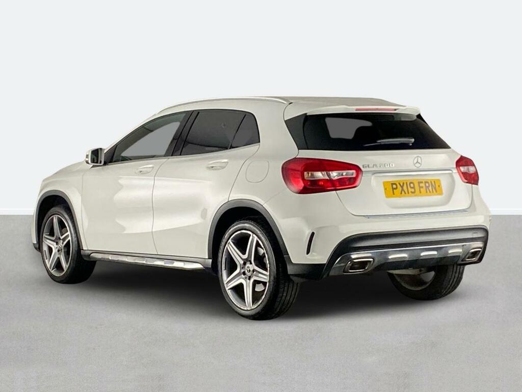 Mercedes-Benz GLA Class Gla 200 Amg Line White #5
