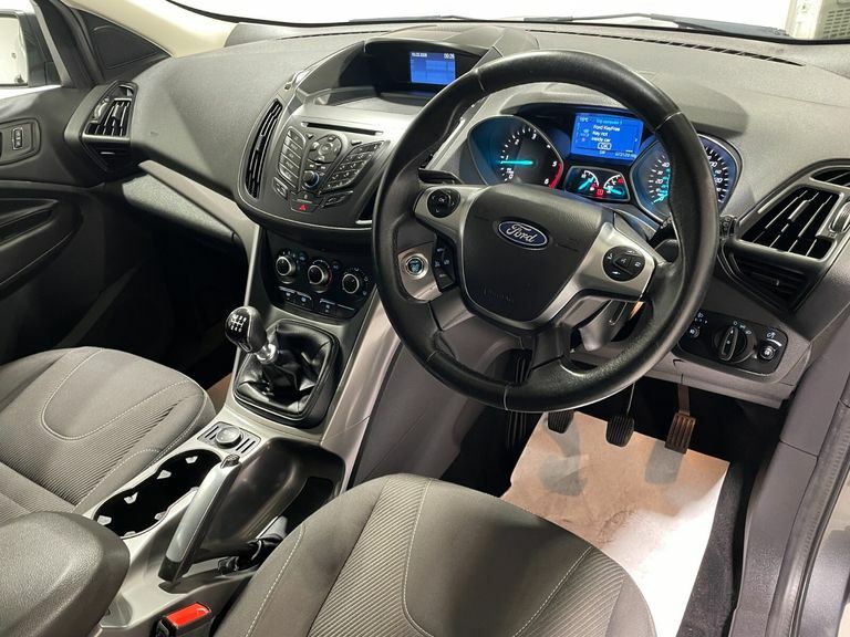 Ford Kuga 2.0 Tdci 150Ps 6 Spd Zetec Awd 5Dr. CN16NNK Grey #2