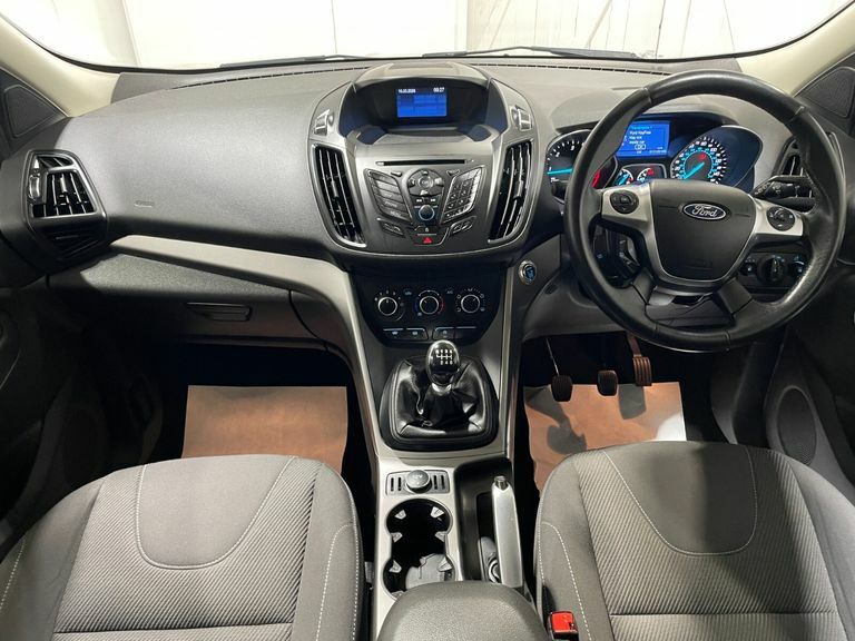 Ford Kuga 2.0 Tdci 150Ps 6 Spd Zetec Awd 5Dr. CN16NNK Grey #5