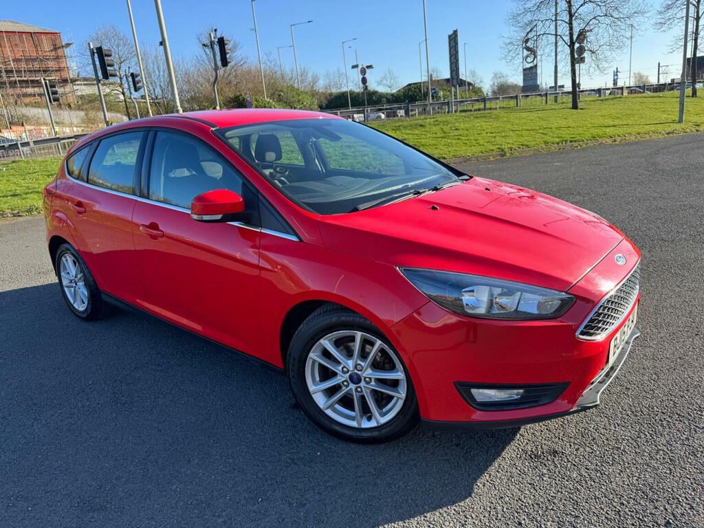 Ford Focus Hatchback 1.0T Ecoboost Zetec Euro 6 Ss 20 Red