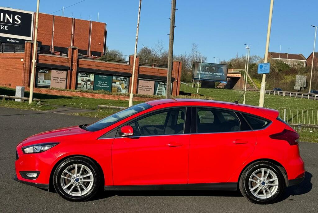 Ford Focus Hatchback 1.0T Ecoboost Zetec Euro 6 Ss 20 BJ15PJV Red #6