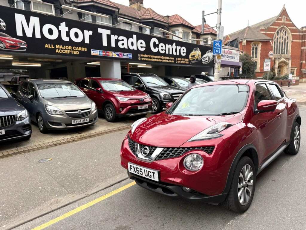 Nissan Juke 1.6 Tekna Xtron Euro 6 FX65UGT Red #3