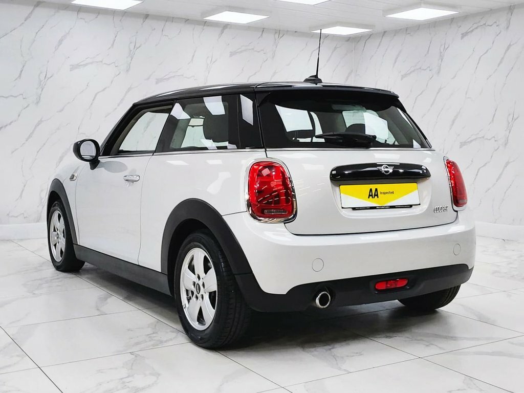 Mini Hatch 1.5L Cooper Classic KM19CBP Silver #6