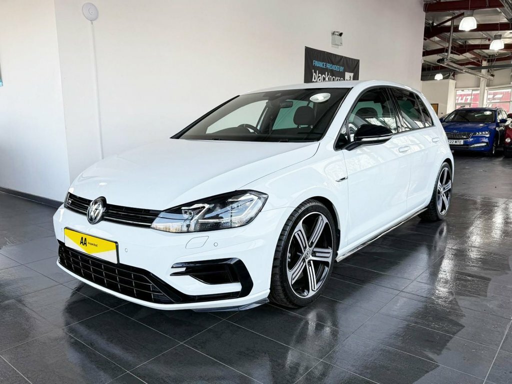 Volkswagen Golf 2L R White #4
