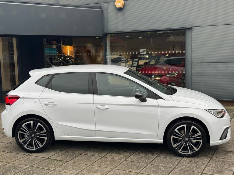 Seat Ibiza 1.0 Tsi 115 Xcellence Lux Dsg KS74WRE White #4
