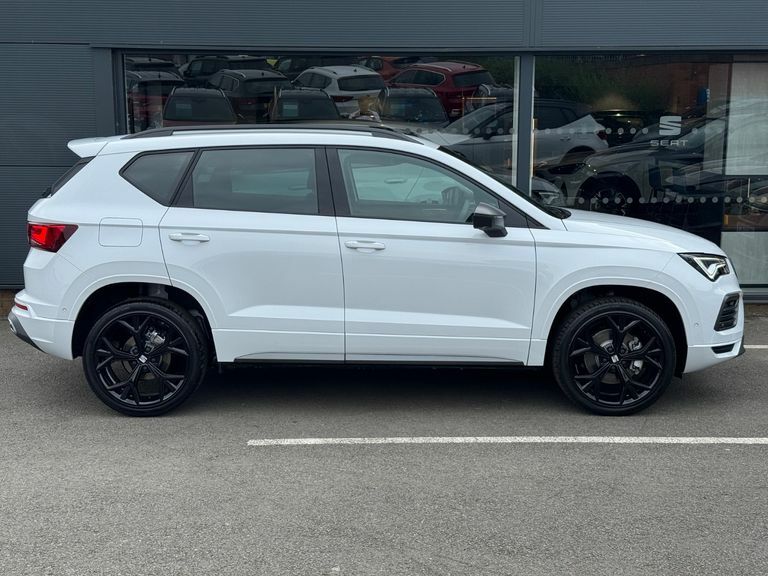 Seat Ateca 1.5 Tsi Evo Fr Black Edition White #4