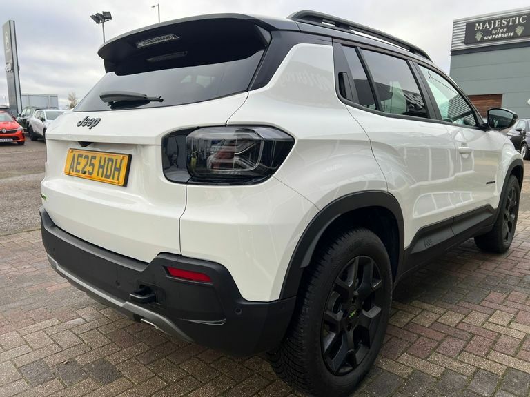Jeep Avenger 1.2 E-awd E-hybrid Upland Dct AE25HDH White #4
