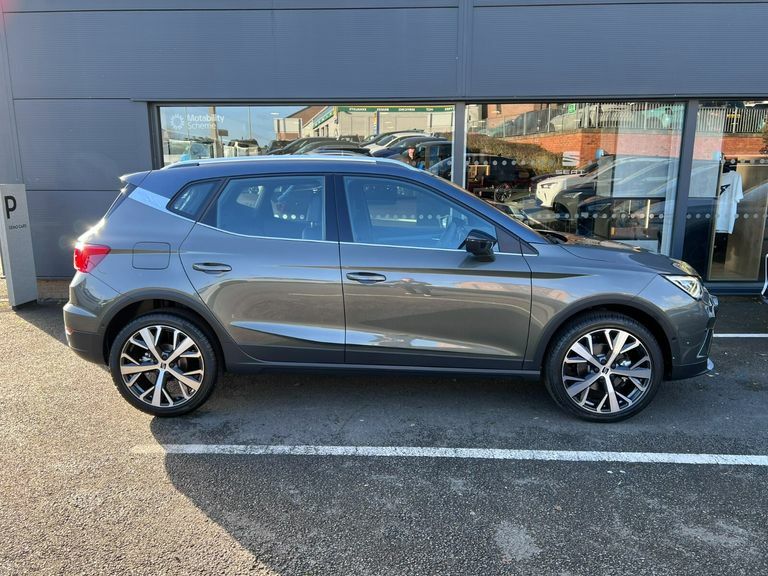 Seat Arona 1.0 Tsi 115 Xperience Lux Dsg KM75WCP Grey #4