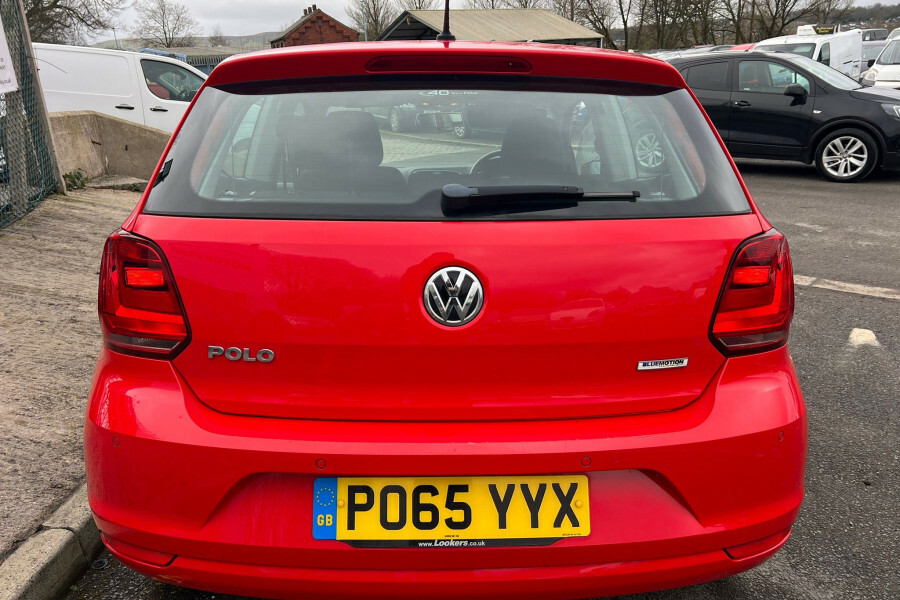 Volkswagen Polo Petrol P065YYX Red #4