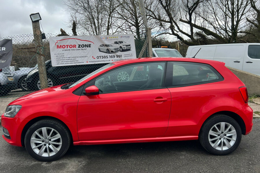 Volkswagen Polo Petrol P065YYX Red #6
