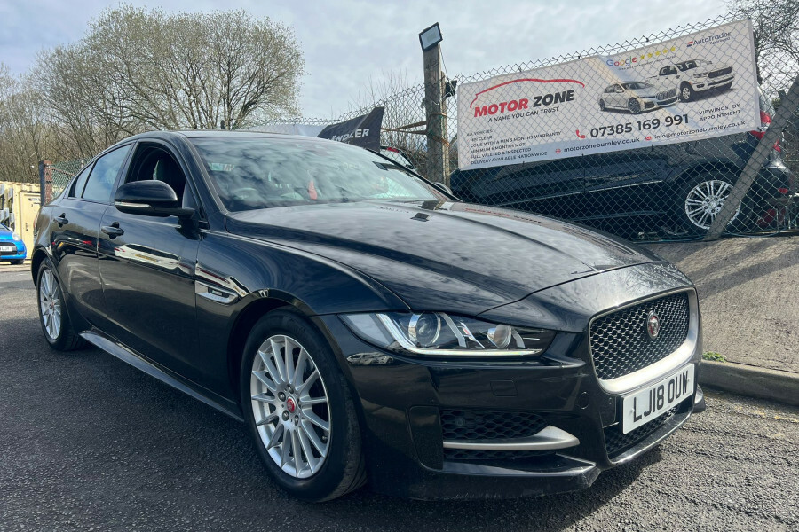 Jaguar XE Diesel Black