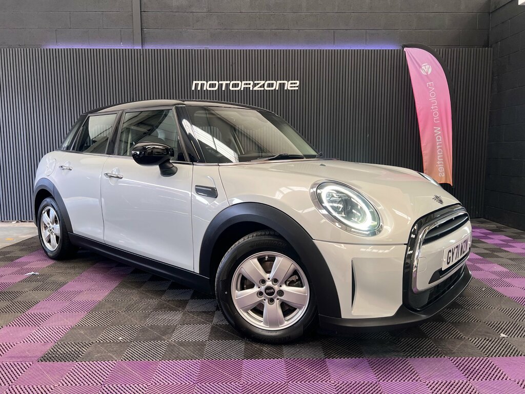 Mini Hatch 1.5 Cooper Classic Hatchback Eur Silver