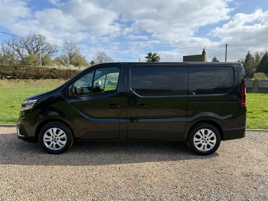 Renault Trafic 2.0 L 2.0 Dci Blue Sl28 Sport L1 H1 Euro 6 Ss 5 YT22EKX Black #6