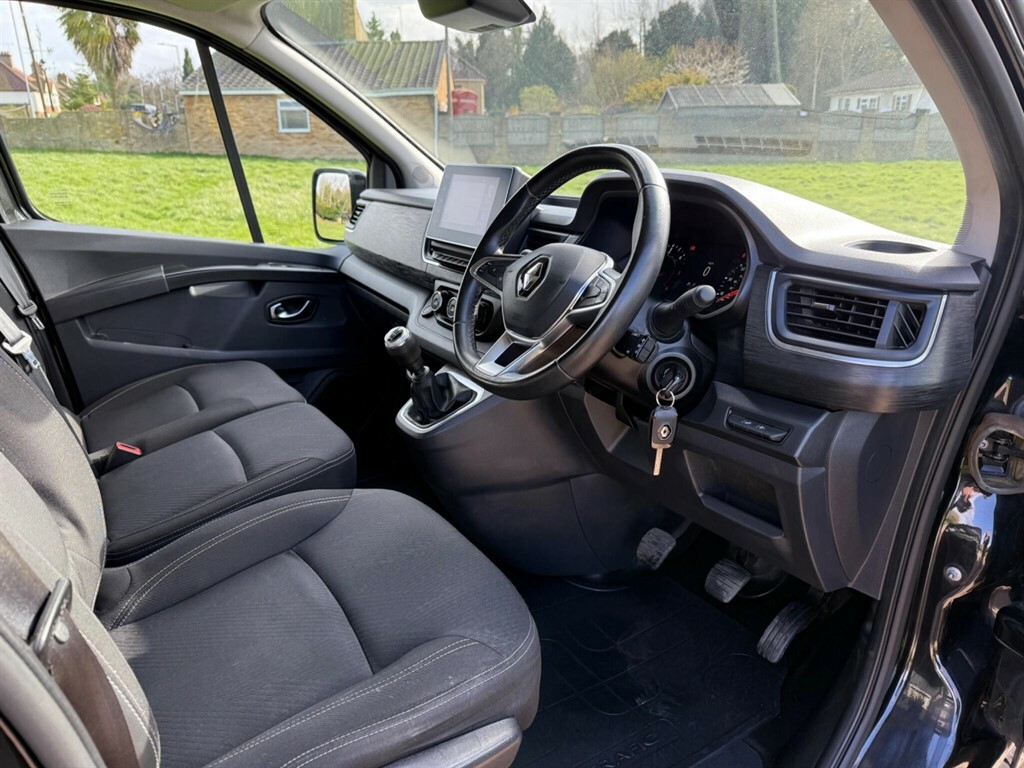 Renault Trafic 2.0 L 2.0 Dci Blue Sl28 Sport L1 H1 Euro 6 Ss 5 YT22EKX Black #2