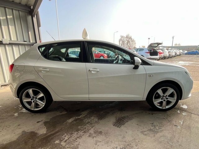 Seat Ibiza 1.4 Toca Hatchback Euro 5 85 Ps CE14VGD White #5
