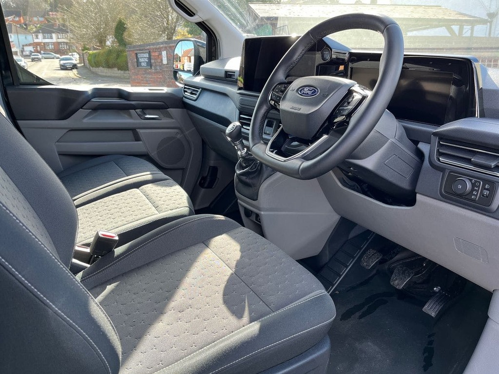 Ford Transit Custom 2.0 280 Ecoblue Limited Panel Van Manua WV75YNT Black #5