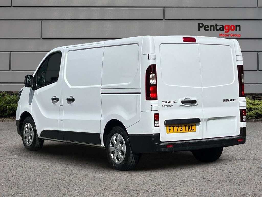 Renault Trafic 2.0 Dci Blue Sl30 Advance Panel Van Man FT73TKC White #2