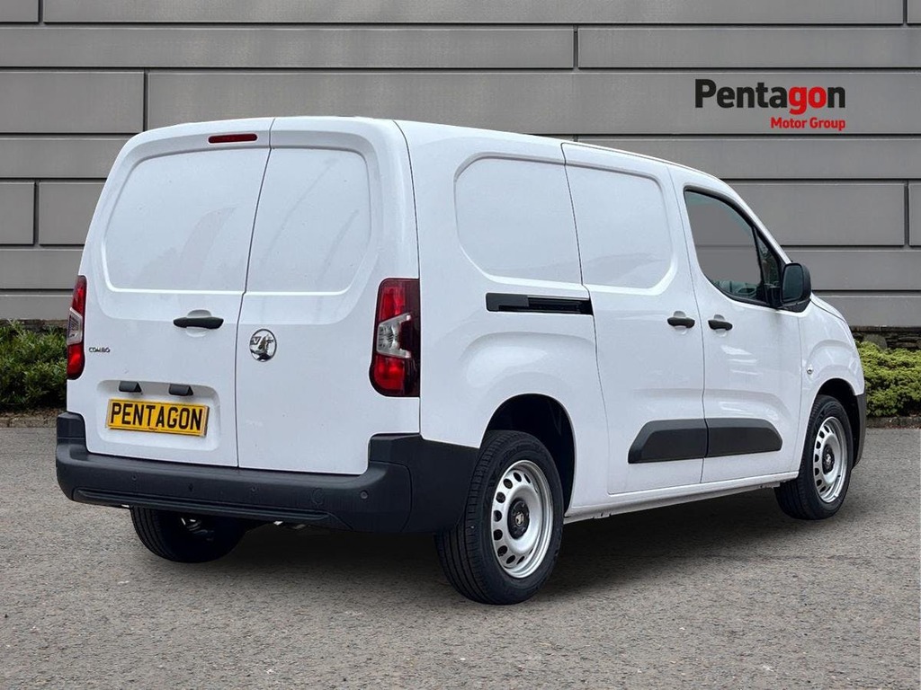 Vauxhall Combo 1.5 Turbo D 2300 Prime Xl Panel Van 6Dr Man FG75UCA White #4