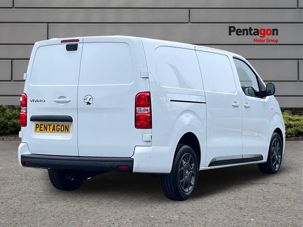 Vauxhall Vivaro XL Vivaro 2.2 Turbo D 150 Pro H1 Van MP75ARF White #4