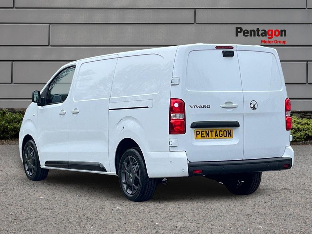 Vauxhall Vivaro XL Vivaro 2.2 Turbo D 150 Pro H1 Van MP75ARF White #2