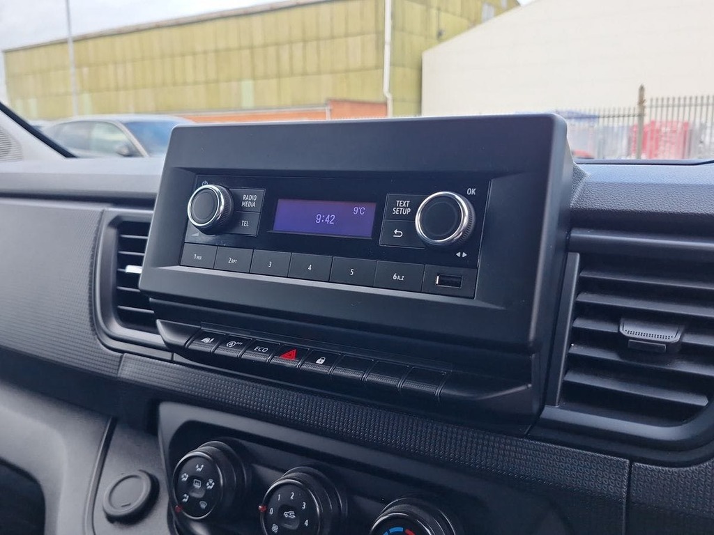 Renault Trafic 2.0 Dci Blue Sl28 Business Panel Van Ma RA22DDU White #6