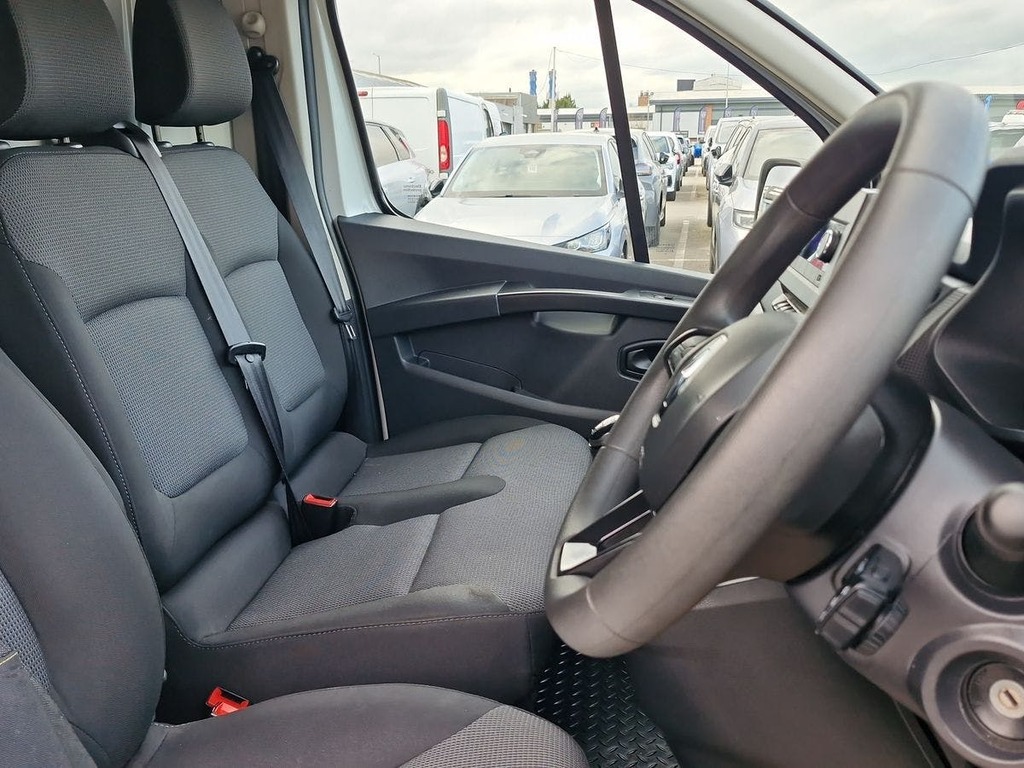 Renault Trafic 2.0 Dci Blue Sl28 Business Panel Van Ma RA22DDU White #5