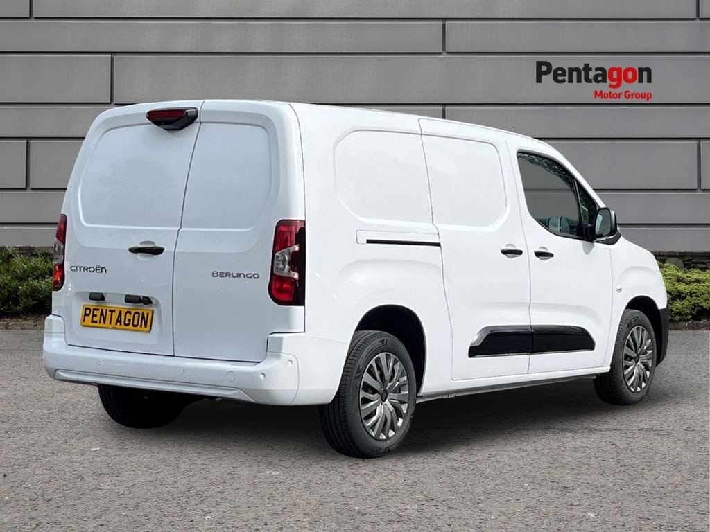Citroen Berlingo 1.5 Bluehdi 950Driver Xl Panel Van 6Dr Man VN75JJV White #4