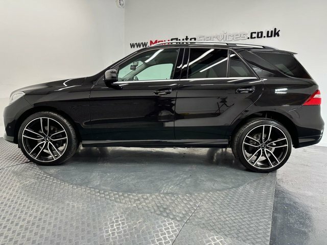 Mercedes-Benz M Class 2014 2.1 Ml250 Bluetec Amg Sport Suv G- Black #4