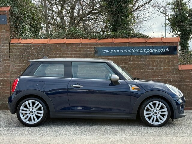 Mini Hatch 1.5 Cooper D Seven Hatchback Eur AU67VUR Blue #3