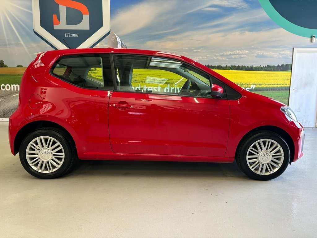 Volkswagen Up 1L Move Up YE66HFA Red #4