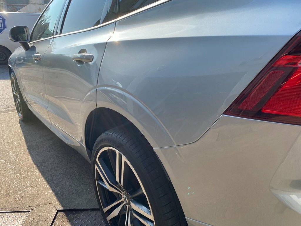 Volvo XC60 2019 2.0 D5 Powerpulse R-design Pro Suv KP19XJJ Silver #4