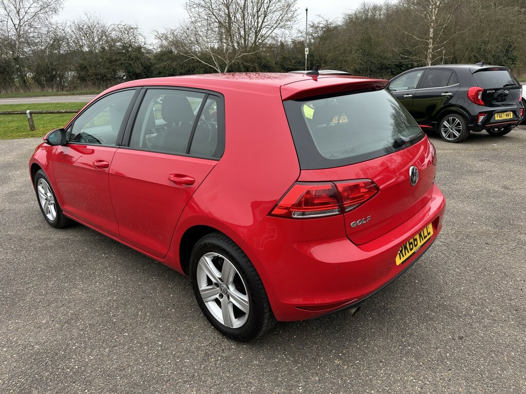 Volkswagen Golf 1.6 Tdi Bluemotion Tech Match Edition RK66KLL Red #6