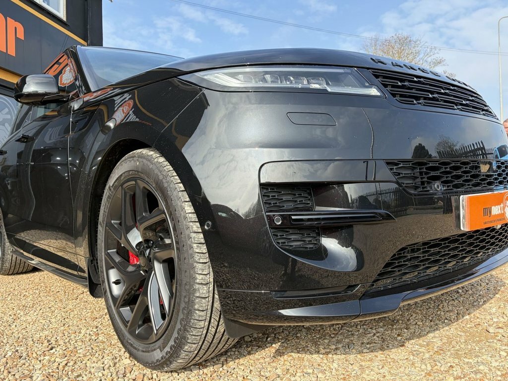 Land Rover Range Rover Sport Estate Black