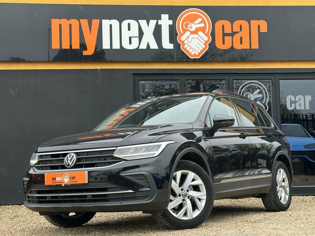 Volkswagen Tiguan 1.5L Life LP22FUY Black #4