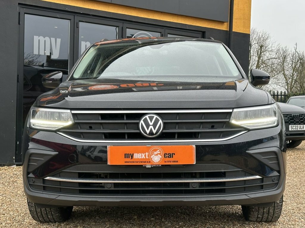 Volkswagen Tiguan 1.5L Life LP22FUY Black #3
