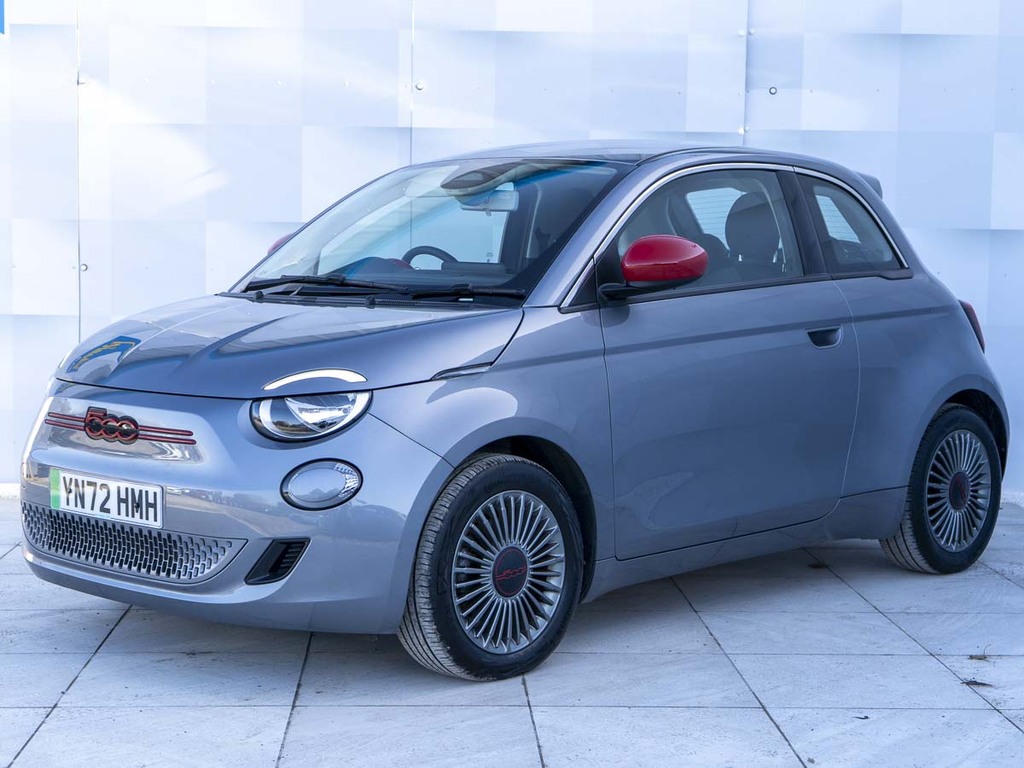 Fiat 500E Red YN72HMH #3