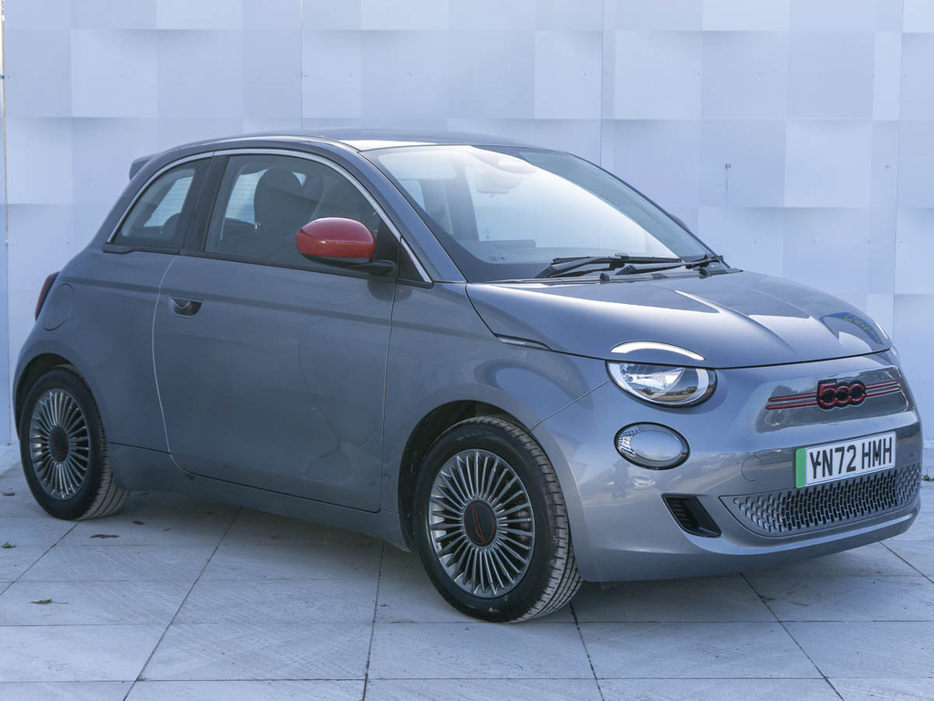Fiat 500E Red