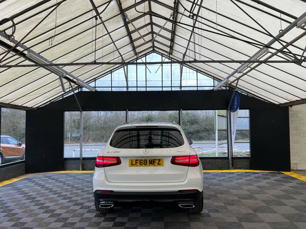 Mercedes-Benz GLC Class Glc 250 Urban Edition 4Matic LF68MFZ White #6