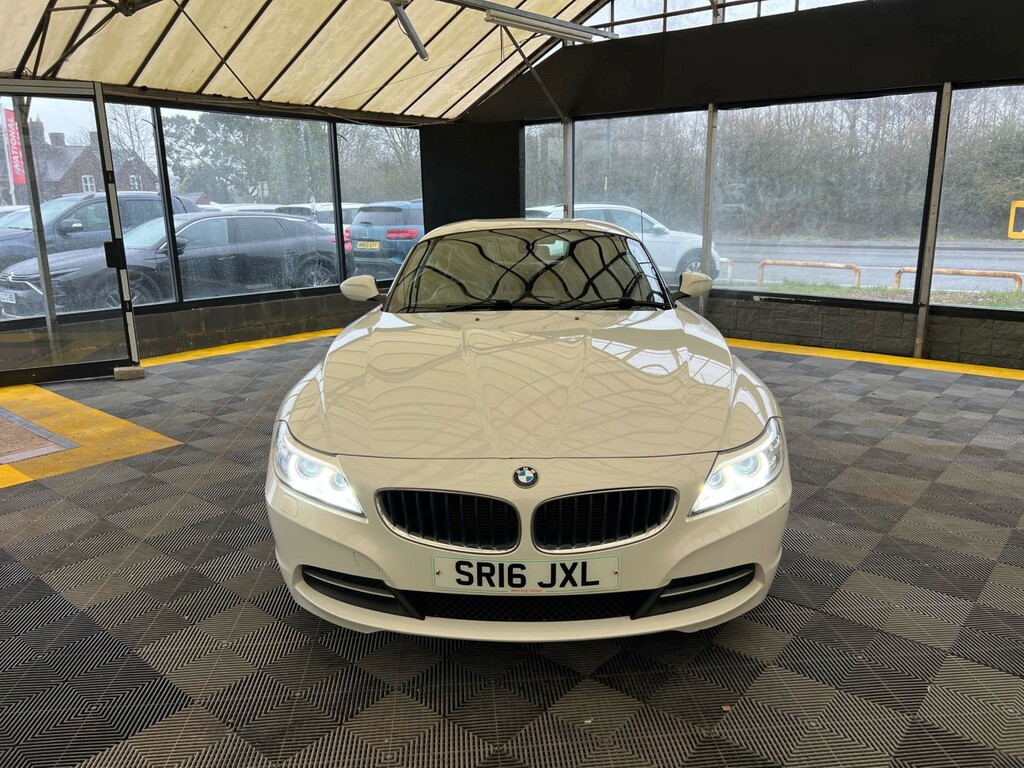 BMW Z4 Convertible SR16JXL White #4