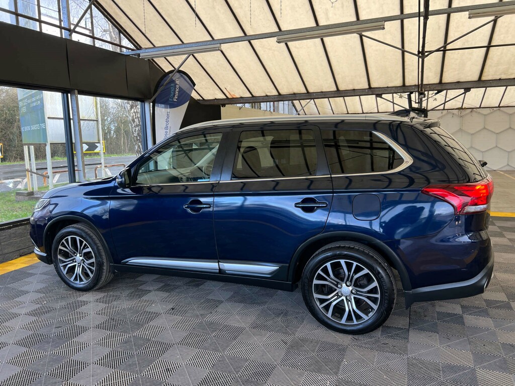Mitsubishi Outlander Suv AV17AKZ Blue #4