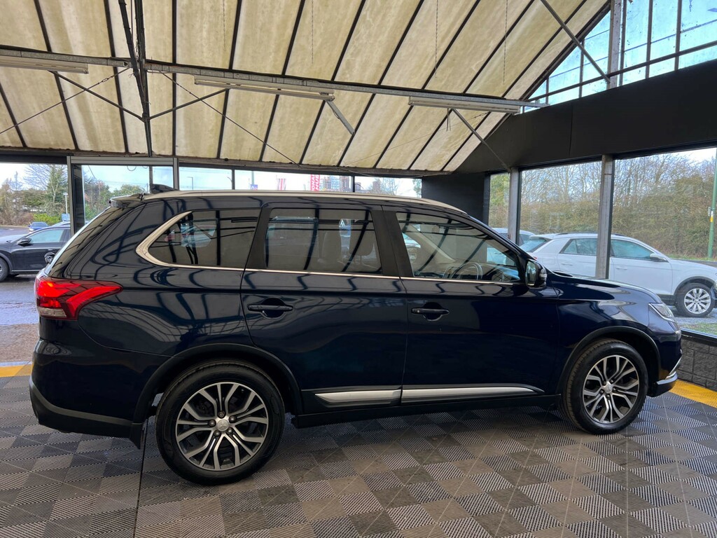 Mitsubishi Outlander Suv AV17AKZ Blue #6
