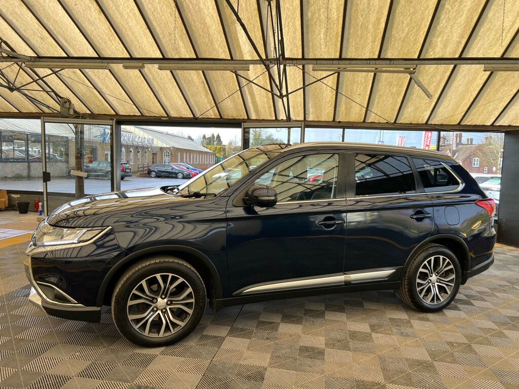 Mitsubishi Outlander Suv AV17AKZ Blue #3